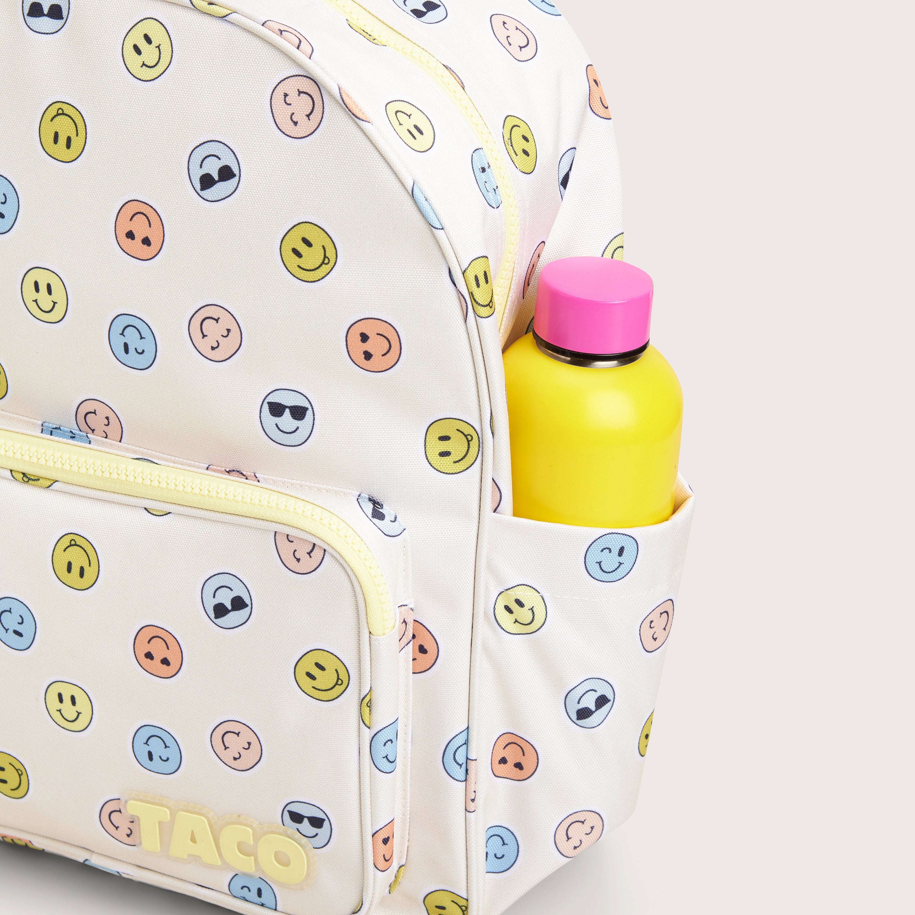 Ensemble Smiley Cream